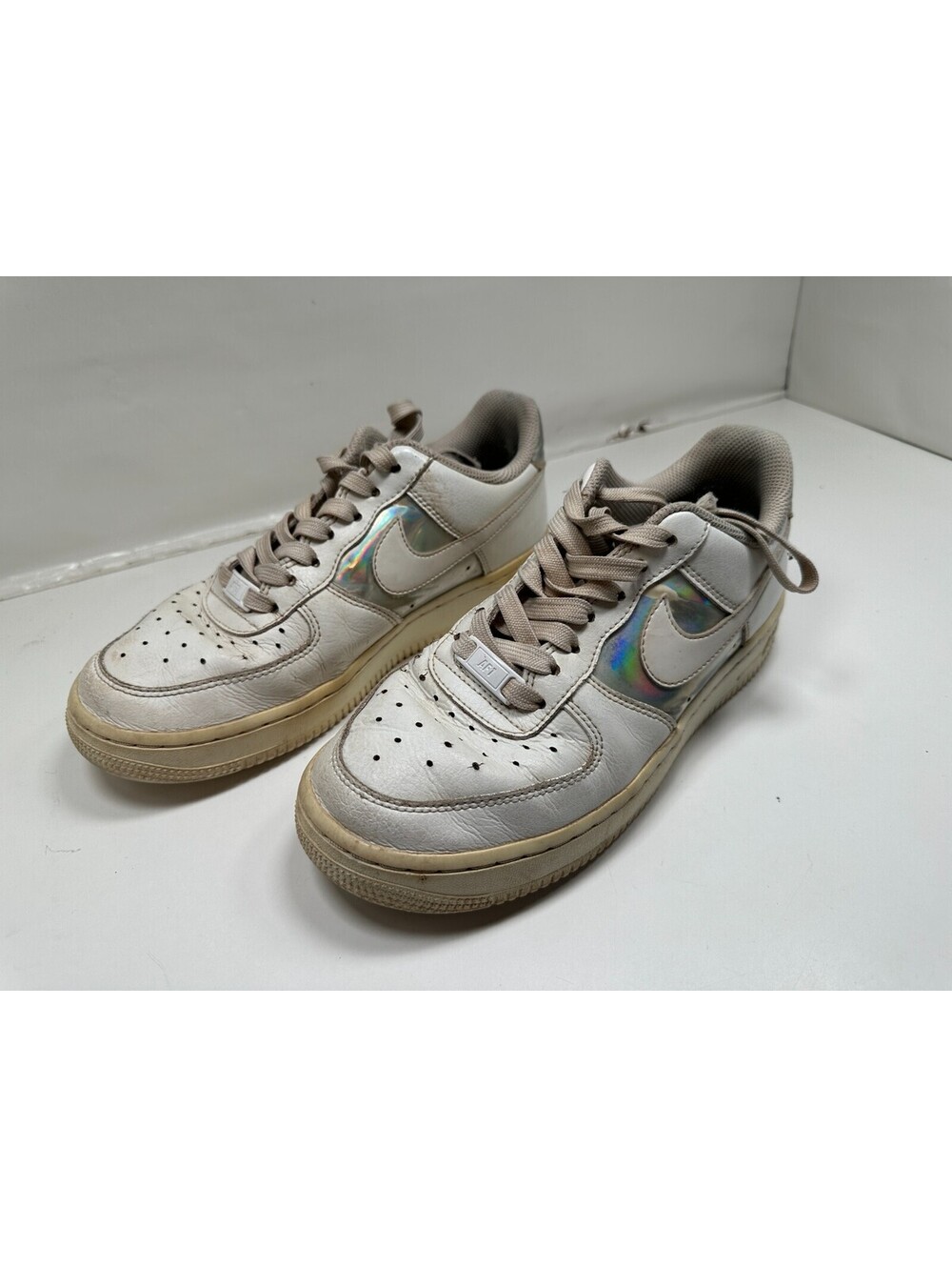 NIKE AIR FORCE 1 (CJ9704-100] Size 7 Women Preowned